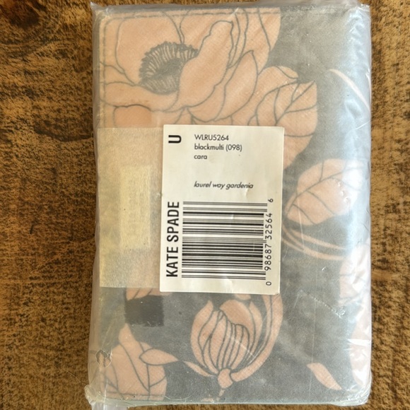 Laurel Way Gardenia Matching Bag and Wallet - Picture 8 of 9